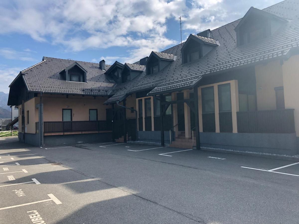 Sport & Sunny Cosy Alpine Retreat Daire Kranjska Gora Dış mekan fotoğraf