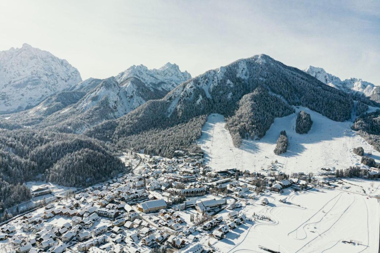 Sport & Sunny Cosy Alpine Retreat Daire Kranjska Gora Dış mekan fotoğraf